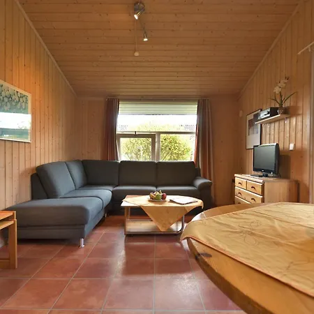 Typ B - Am Waldrand Holiday home *